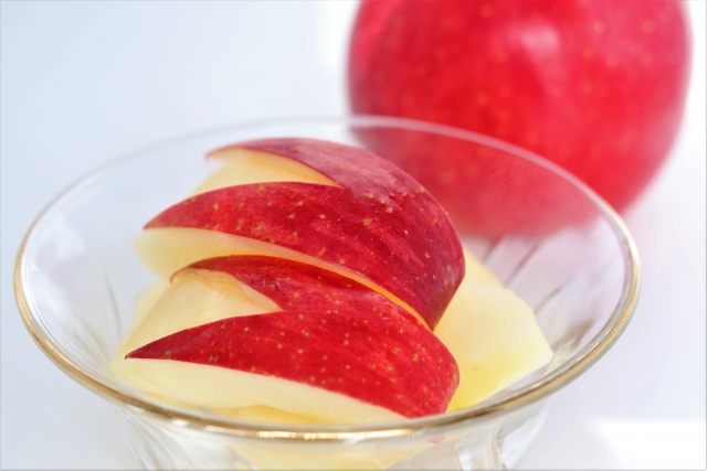 リンゴの重さの平均は 食べるタイミングや衝撃の歴史にも注目 くららく